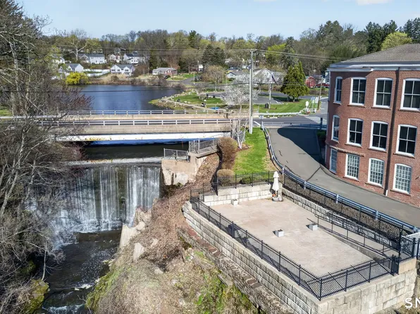 10 Main Street #102, Berlin, CT 06037