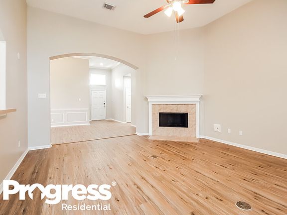 3rd image of 3312 Autumn Forest Dr