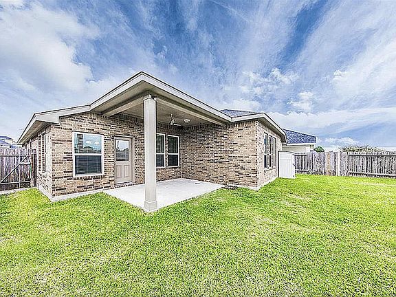 4th image of 3822 Pine Forest Green Blvd