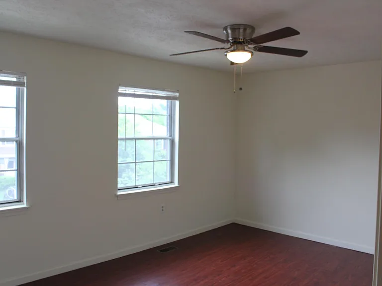 10 Crystal Rock Ct — Photo 11