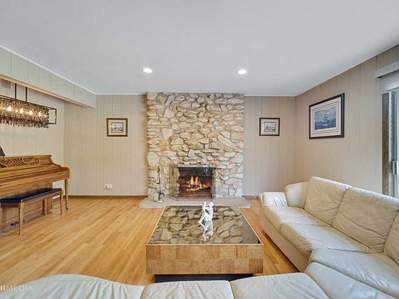 5th image of 6724 Trenton Ln