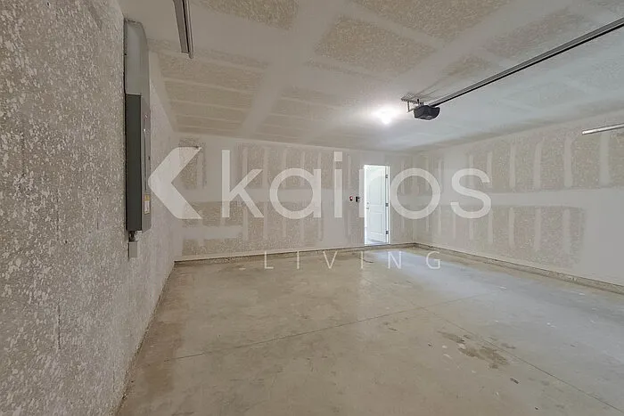 18268 Wintergarden Ave — Photo 23