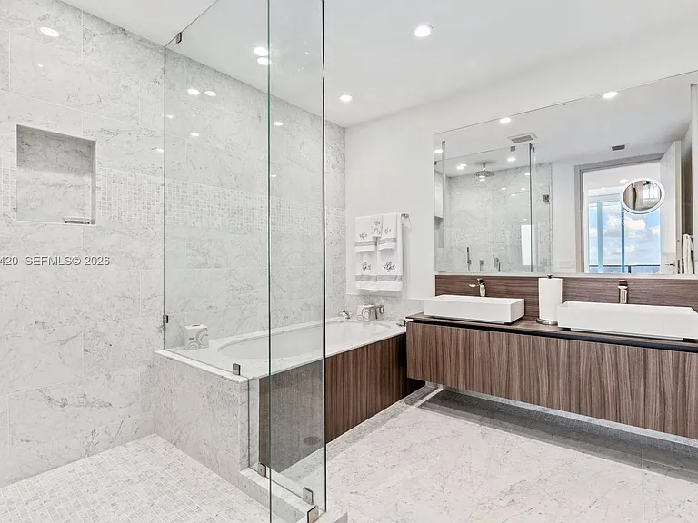 1000 Brickell Plz #Penthouse 6006 — Photo 15