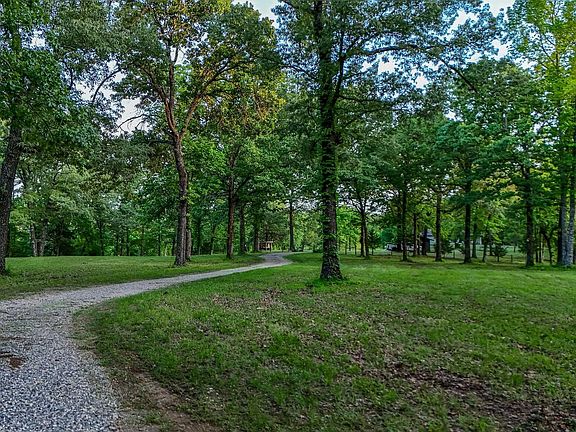 3rd image of 2298 County Road 3860