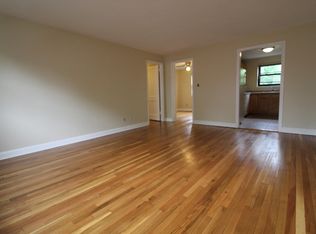 227 Quaker Ln S APT 5, West Hartford, CT 06119