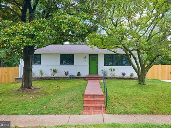 2123 N Early St, Alexandria, VA 22302