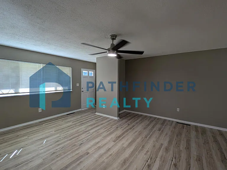 61 Brookhaven Dr — Photo 3