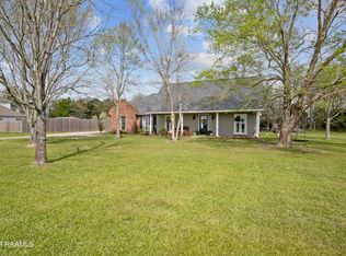 9306 Forest Rd, Abbeville, LA 70510