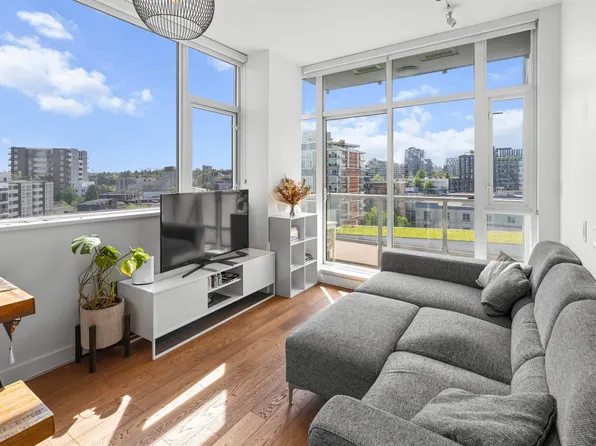 108 E 1st Ave #1001, Vancouver, BC V5T 0E4