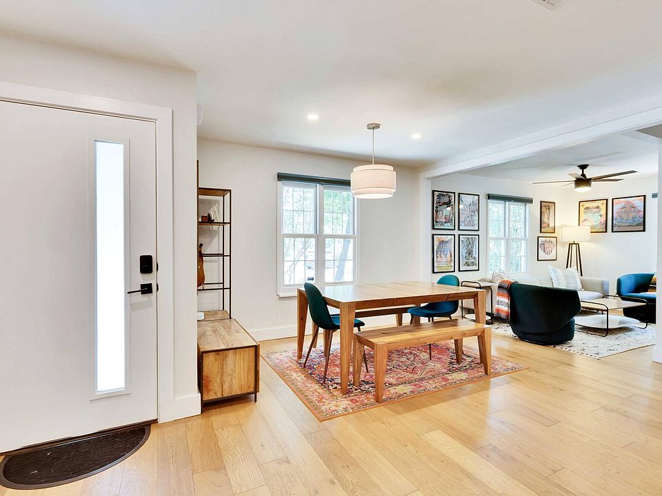 Entrance and dining area