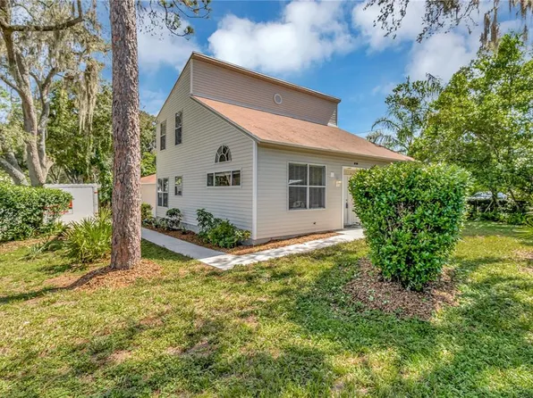 18700 Yocam Ave, Lutz, FL 33549