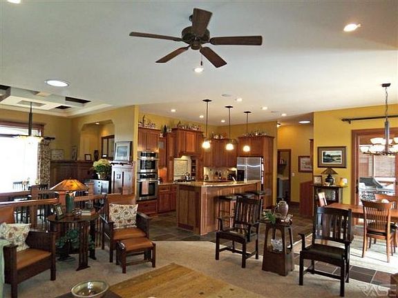 3rd image of 8121 S Grass Creek Dr
