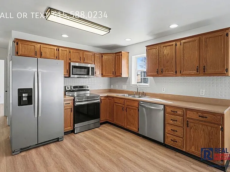 1505 Chapman Ln — Photo 7