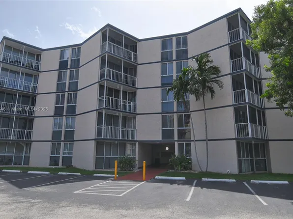 7125 NW 186th St APT B311, Hialeah, FL 33015