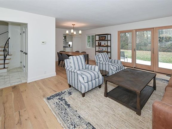 5th image of 3898 N Valley Dr
