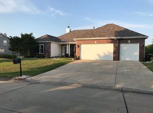 506 Waterside Ct, Saint Charles, MO 63304