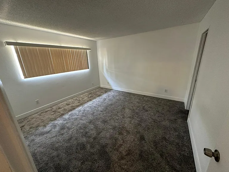 1501 E Fairfield Ct #2 — Photo 15