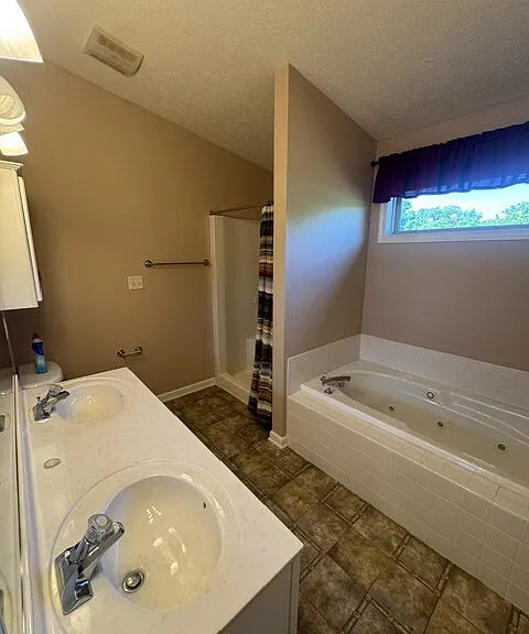 80 Walnut Ct — Photo 32