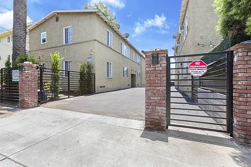 Beautiful 2 Bed - In Highland Park Photo 1