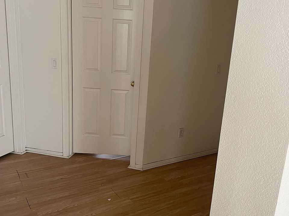 1st image of 5927 W Wood St