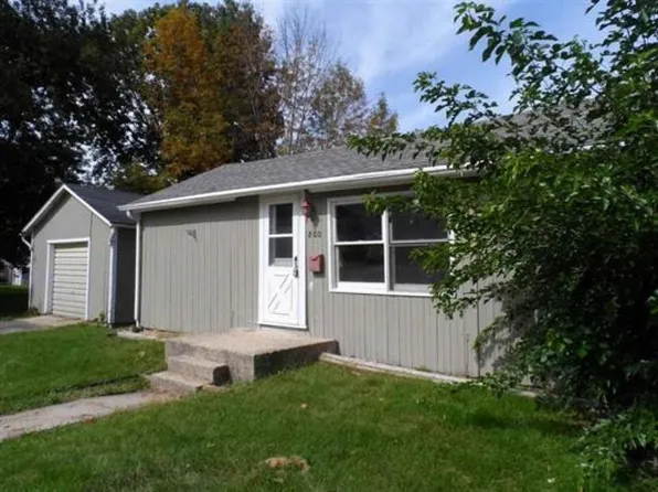 800 Adams St, Oregon, IL 61061