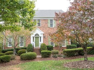 1832 Bearhollow Rd, Greensboro, NC 27410
