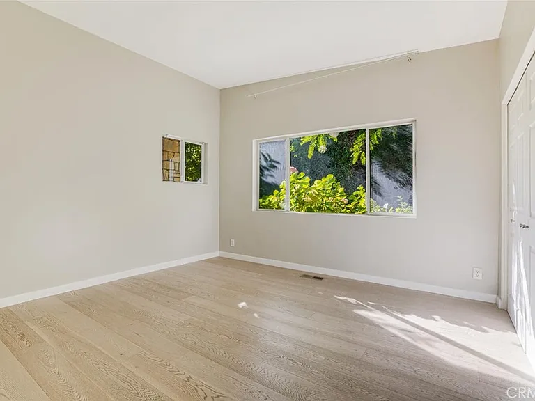 3844 Bobstone Dr — Photo 32