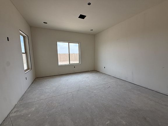 3rd image of 12603 E 51st Pl