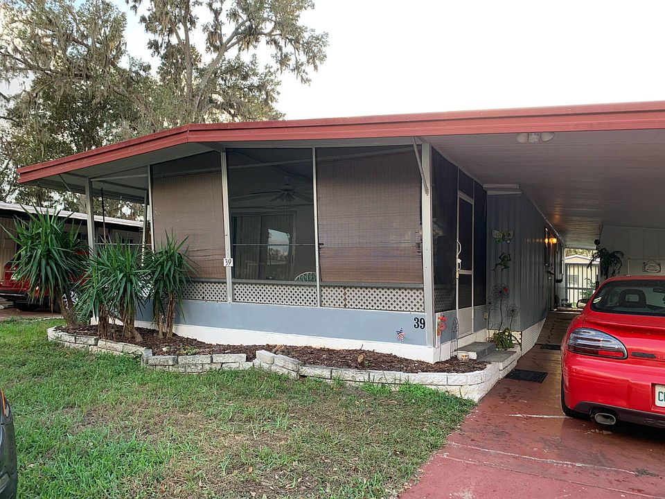 1st image of 39 Coachlight Ct