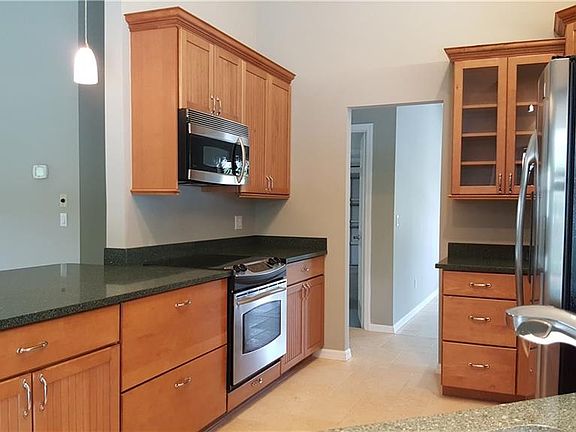 5th image of 2470 NE Pinecrest Lakes Blvd