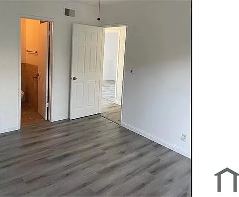 4 bed, 1244 sqft, $2,916 — Photo 3