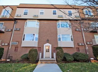 15 Zabriskie Ave APT 2D, Bayonne, NJ 07002