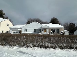 158 Darlington Rd, Syracuse, NY 13208