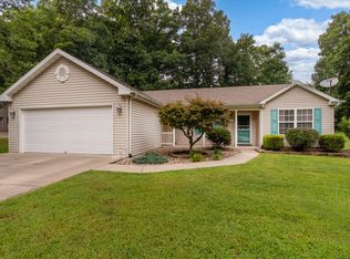 1904 Spring Garden Rd, Marion, IL 62959