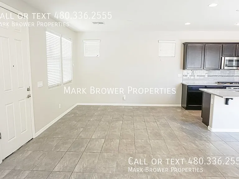 2268 S Henry Ln — Photo 3