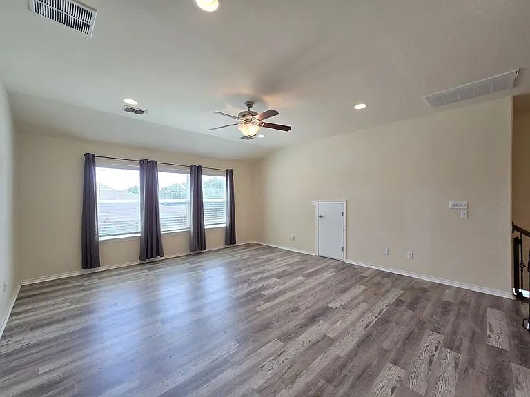 3614 Rusack Dr — Photo 36