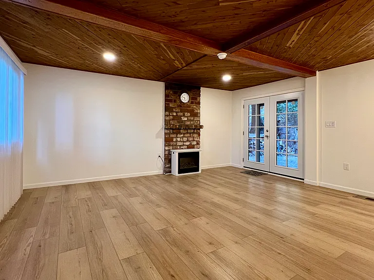 23796 Scenic Dr — Photo 9