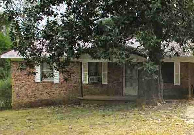 1st image of 16524 Thrasher Ln