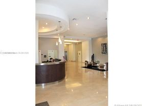 1 Glen Royal Pkwy