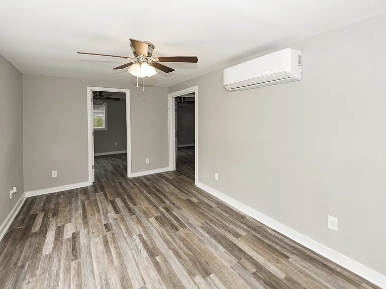 209 Testament Ln — Photo 25