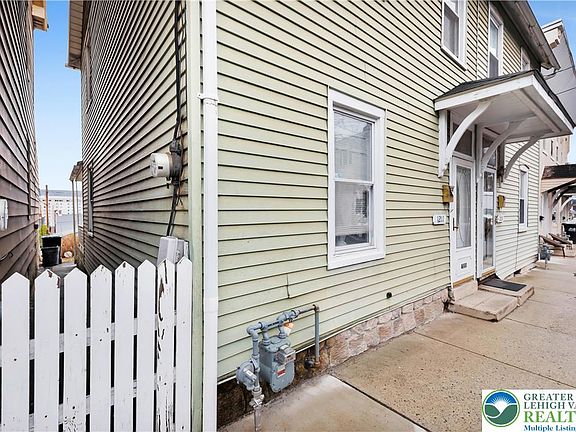 4th image of 1211 Mechanic St