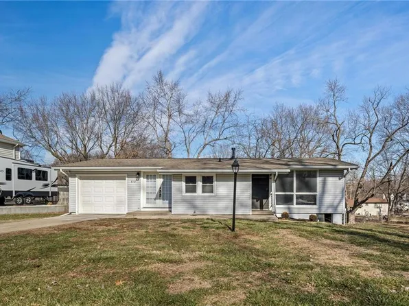 812 NE 114th St, Kansas City, MO 64155