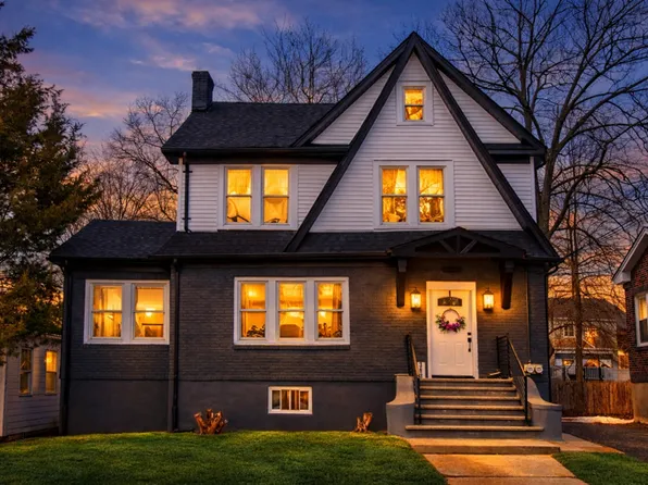 (undisclosed Address), Englewood, NJ 07631