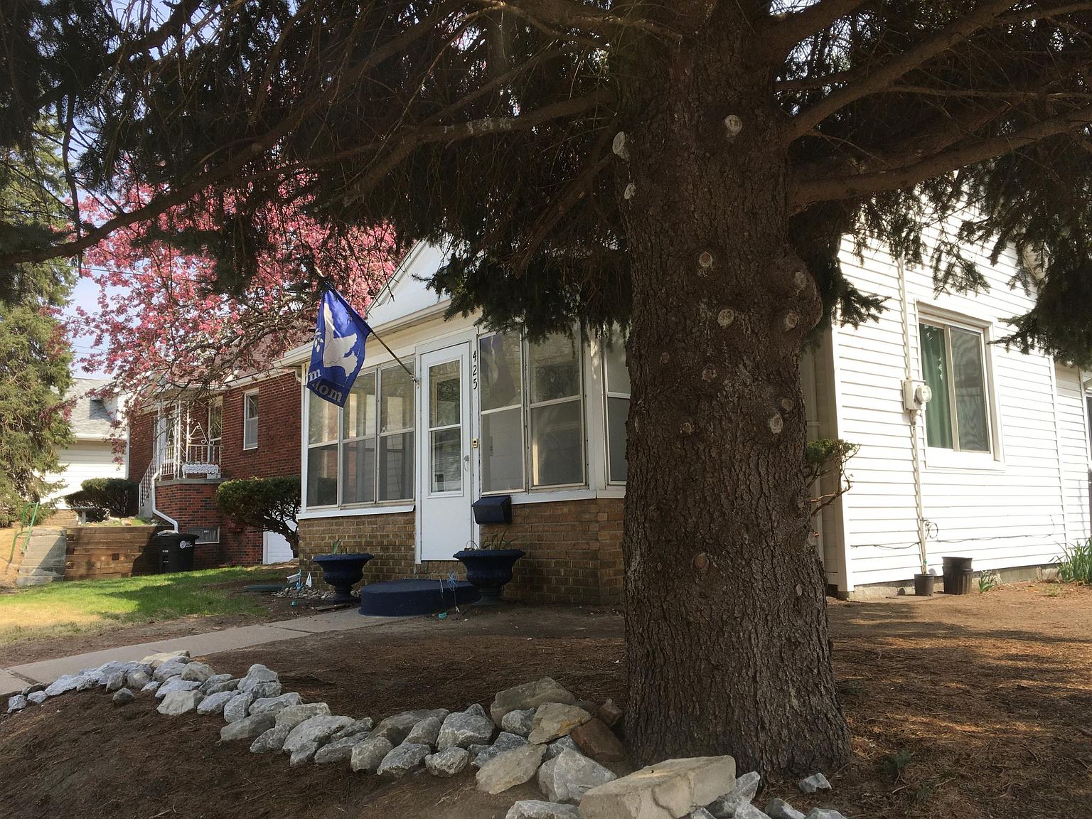 425 Bancroft St, Omaha, NE 68108 Zillow