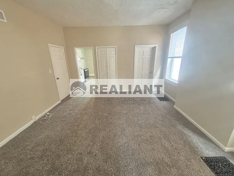 132 Evergreen Ave #1 — Photo 6