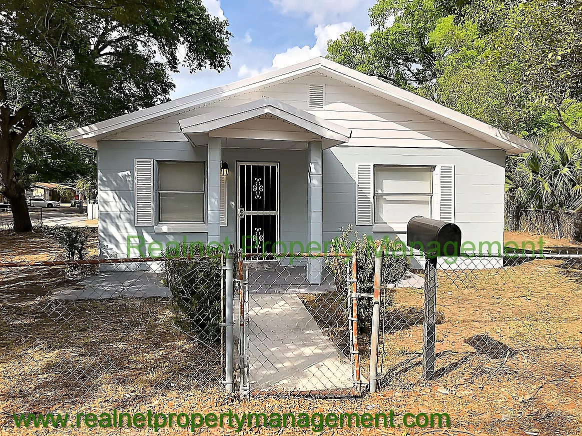 1202 E Linebaugh Ave — Photo 1