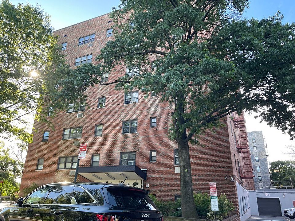 2nd image of 1910 Pelham Pkwy S APT 3B