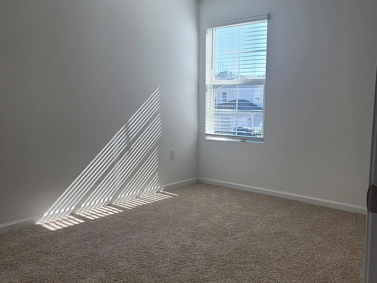9025 Gifford Dr — Photo 7