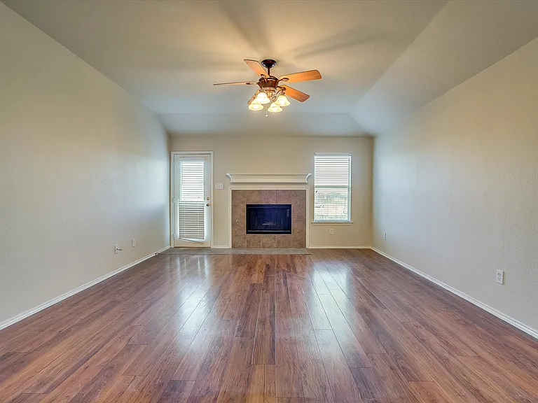 9804 Westmere Ln — Photo 19