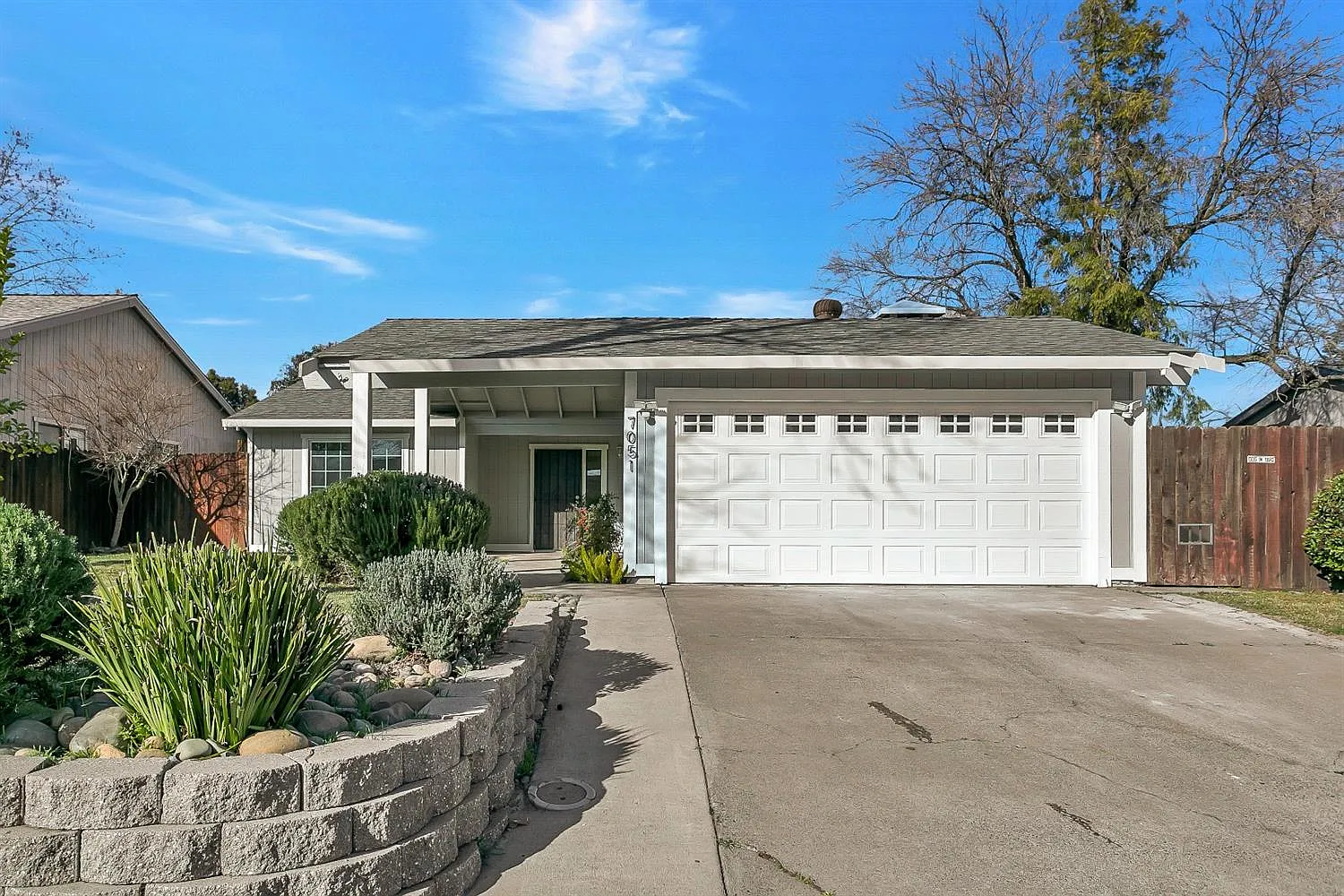 7051 Canevalley Cir photo 1